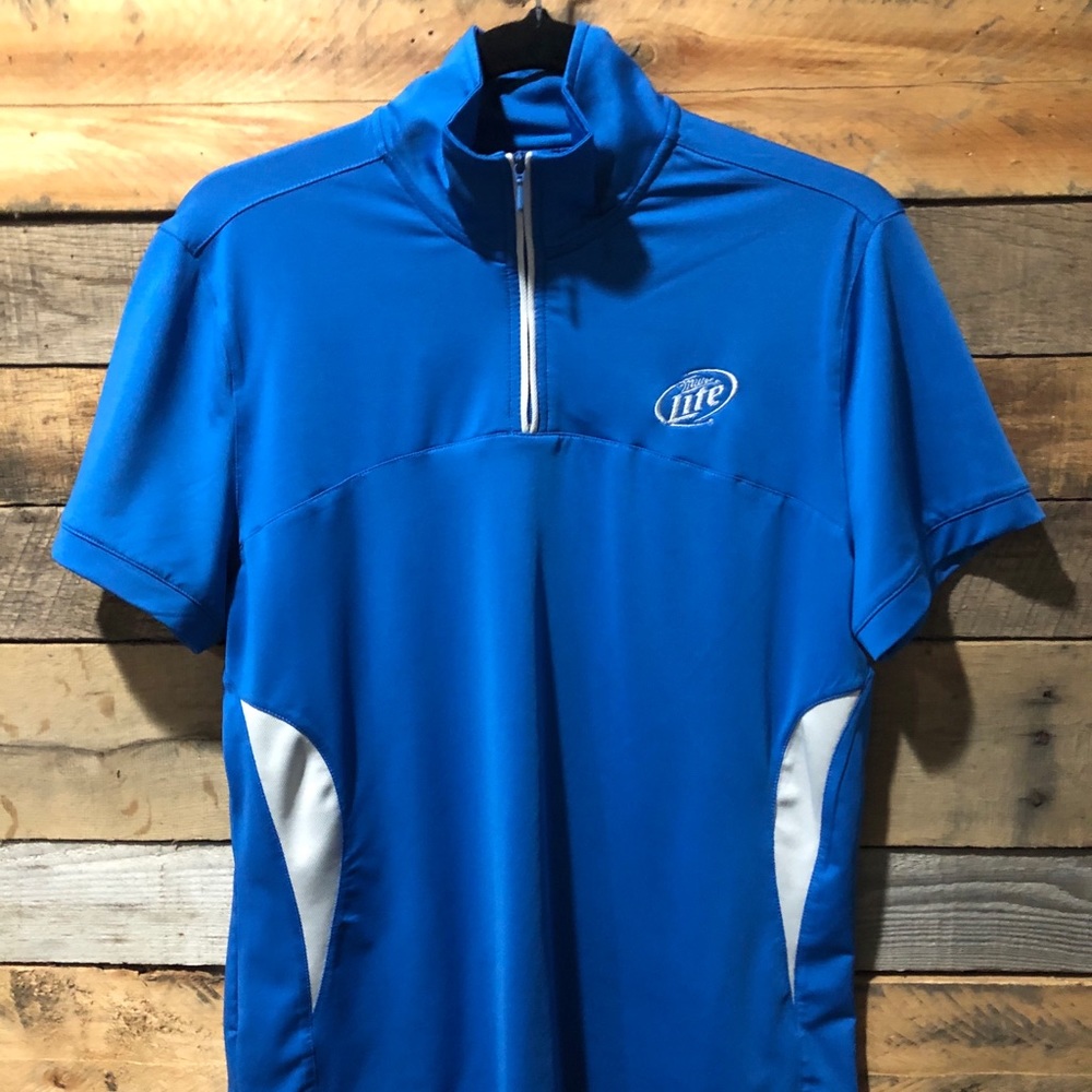 Women’s (M) Miller Light golf shirt